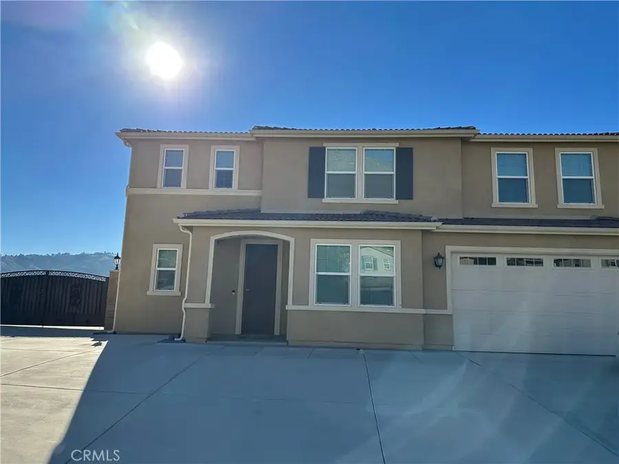 21047 Iron Rail, Riverside, CA 92507 - Image #3