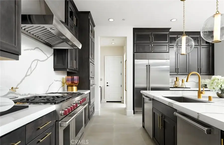 11826 Canoga Avenue, Chatsworth, CA 91311 - Image #2