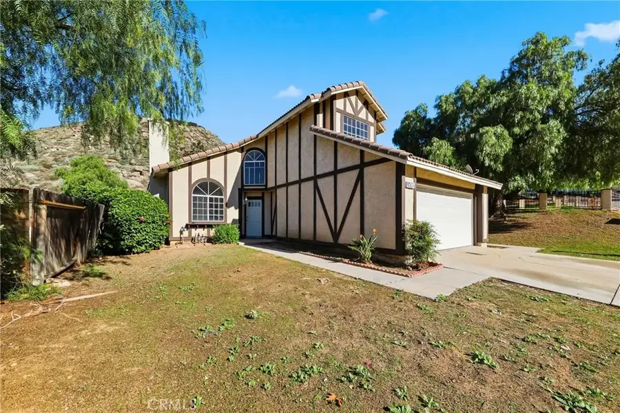 14988 Long View Drive, Fontana, CA 92337 - Image #2