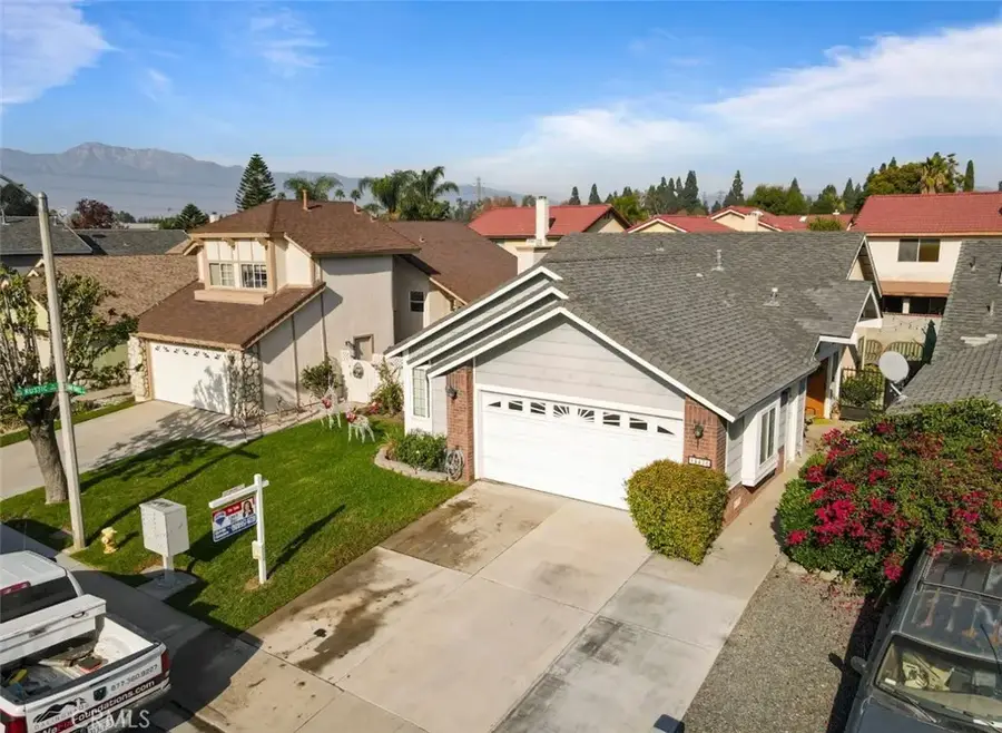 14476 Oak Knoll Court, Fontana, CA 92337 - Image #2
