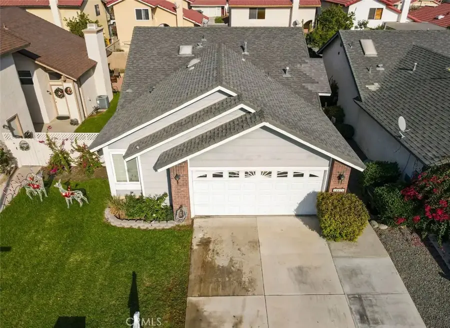 14476 Oak Knoll Court, Fontana, CA 92337 - Image #3