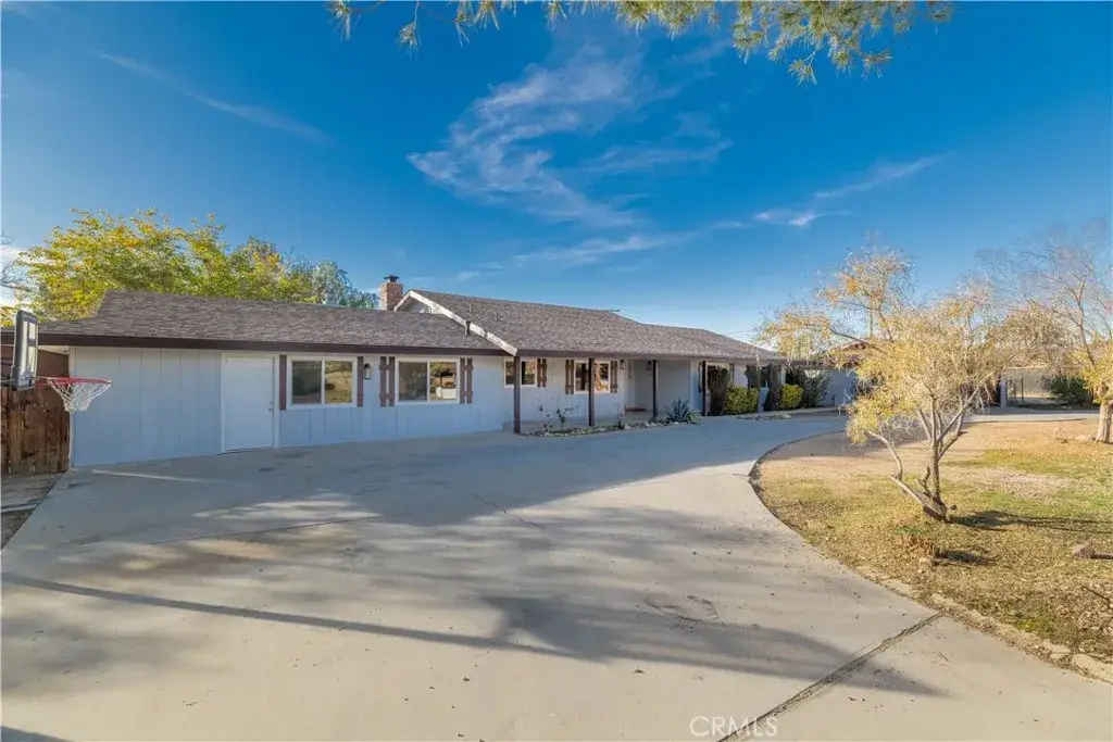 19125 Hupa Rd, Apple Valley, CA 92307 - Image #1