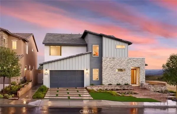 11823 Canoga Avenue, Chatsworth, CA 91311