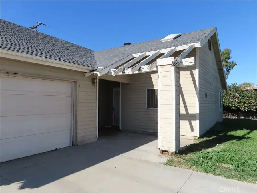 418 W Randall, Rialto, CA 92376 - Image #3