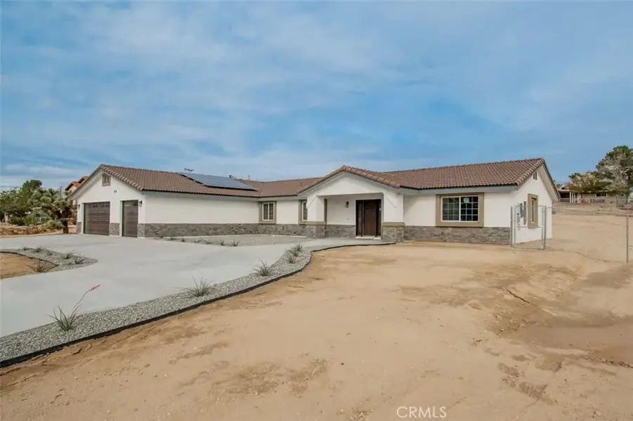 14685 Apple Valley, Apple Valley, CA 92307 - Image #3