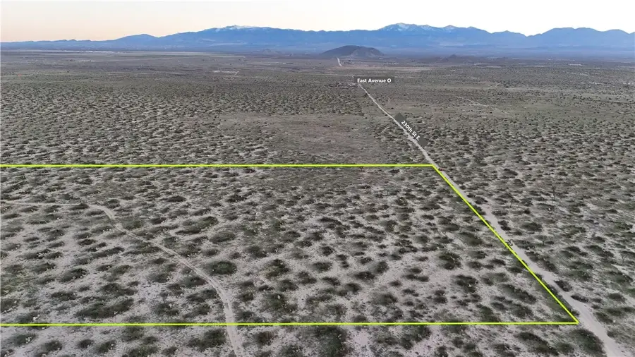 230 W Avenue N, Palmdale, CA 93551 - Image #2