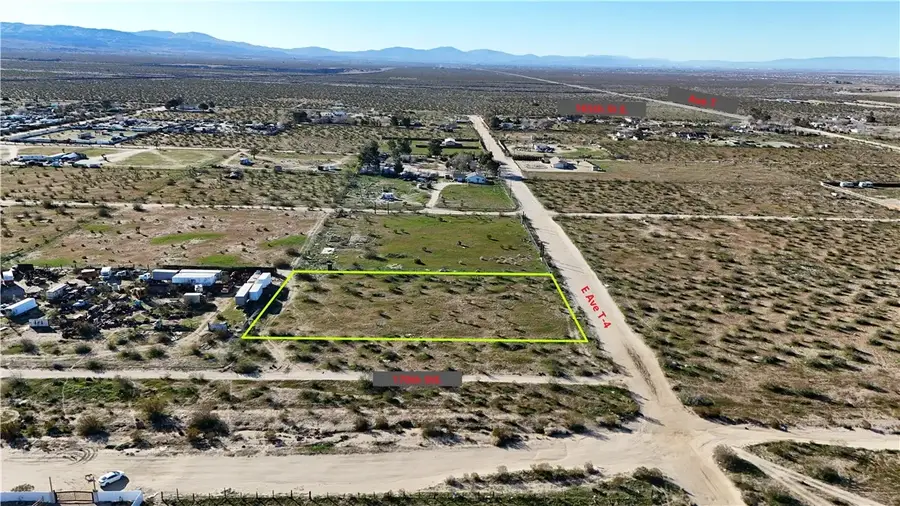170 E Avenue T, Palmdale, CA 93591 - Image #2