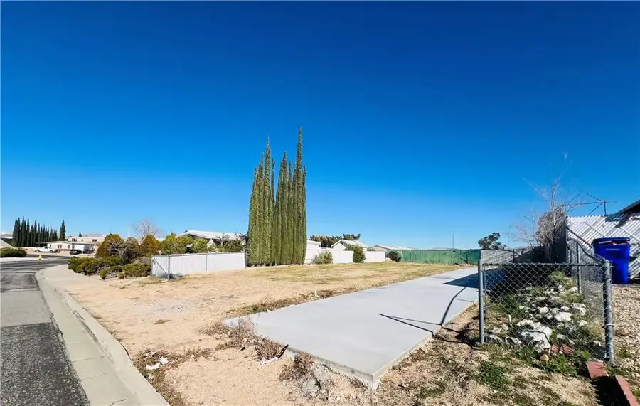 14005 Victoria, Victorville, CA 92395 - Image #2