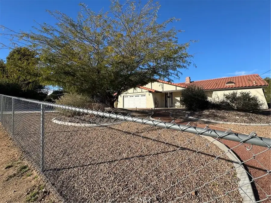 16834 Elm Street, Hesperia, CA 92345 - Image #2