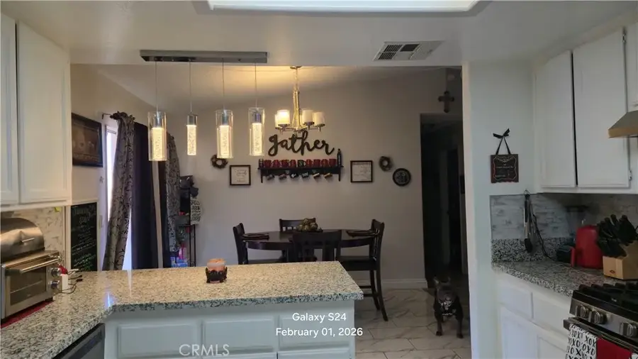 17940 Alder, Hesperia, CA 92345 - Image #3