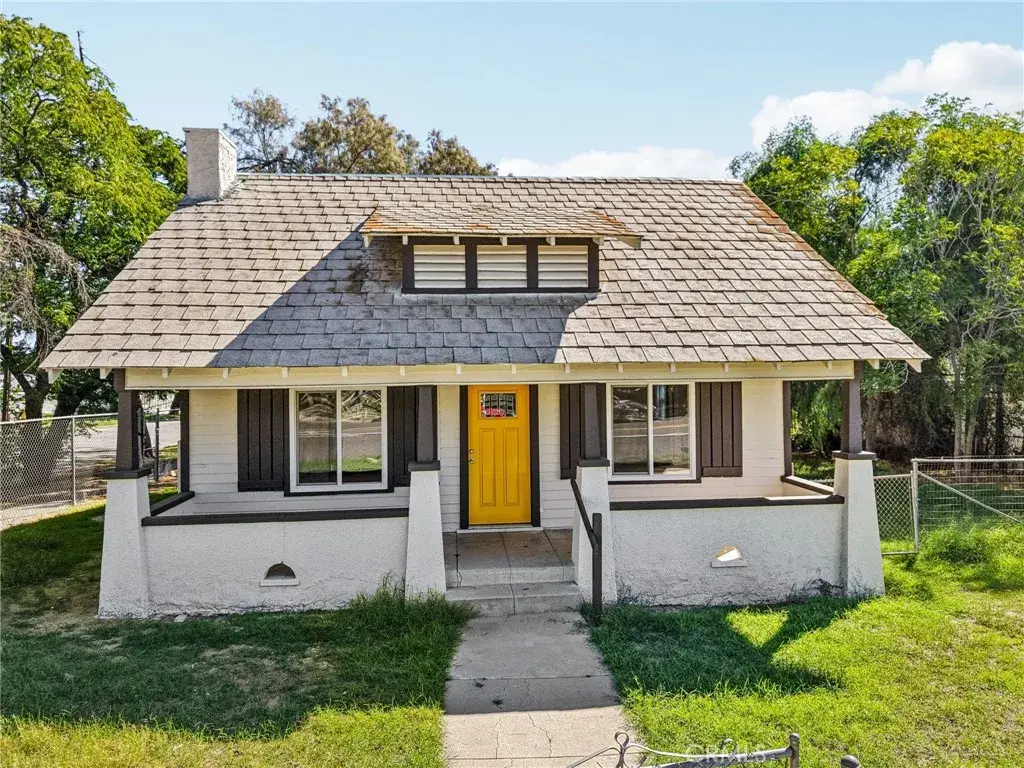 182 N 4 Street, Banning, CA 92220 - #1