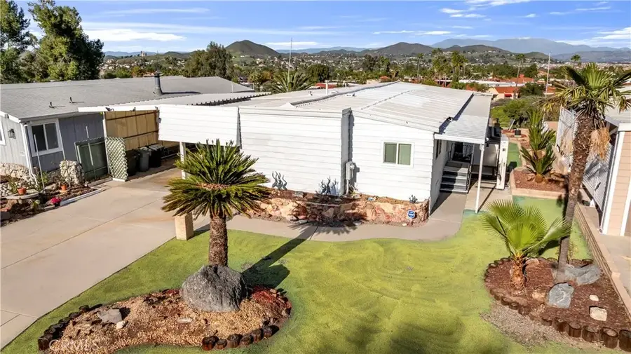 23068 Big Tee, Canyon Lake, CA 92587 - Image #3