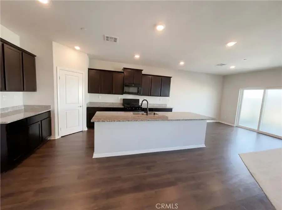 16818 Desert Willow, Victorville, CA 92394 - Image #2