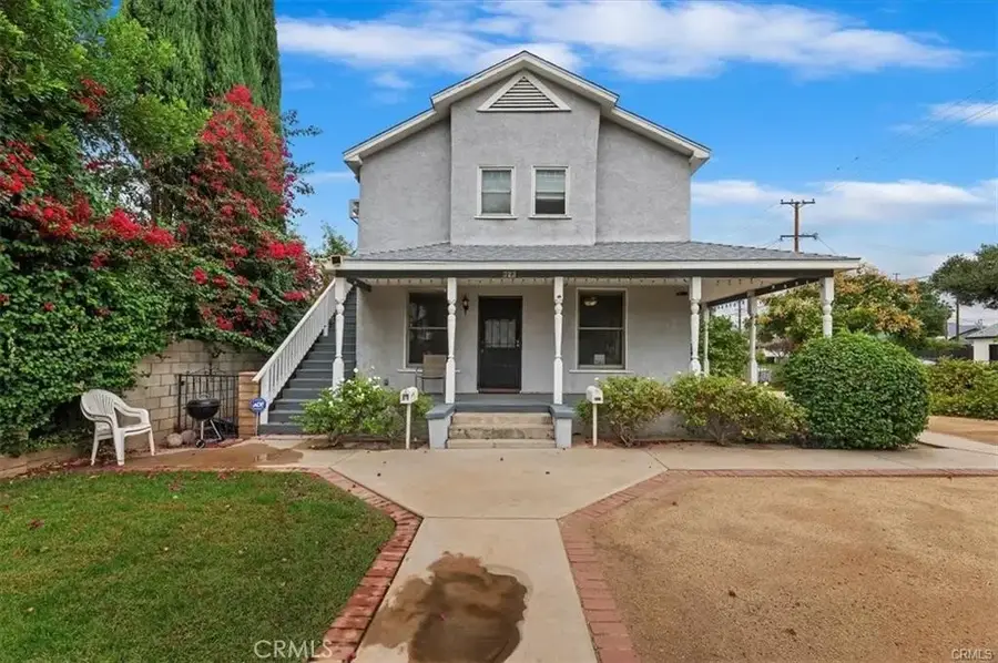 323 E Colton, Redlands, CA 92374 - #2