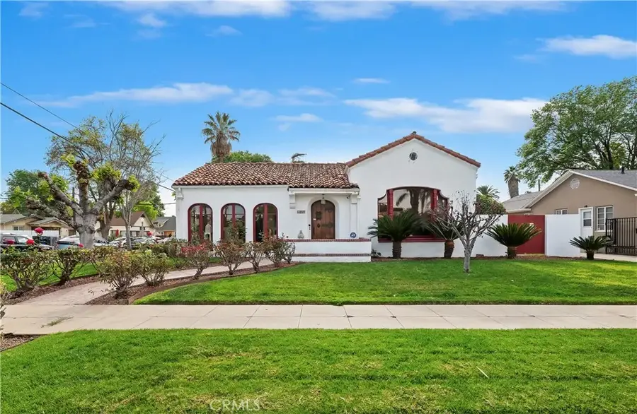 4202 University, Riverside, CA 92501 - #2