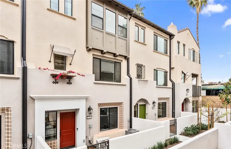 106 Kimberwick Court, Burbank, CA 91506 - #2