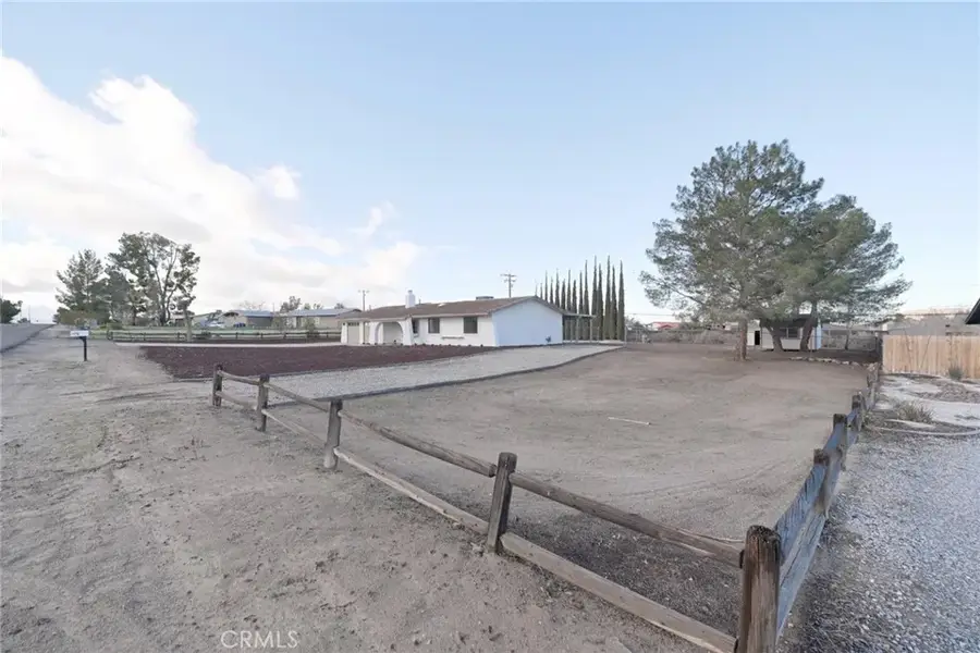 15650 Pohez, Apple Valley, CA 92307 - #2