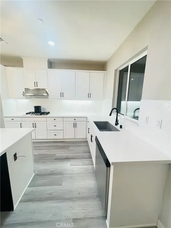 658 Aswut Circle, San Jacinto, CA 92582