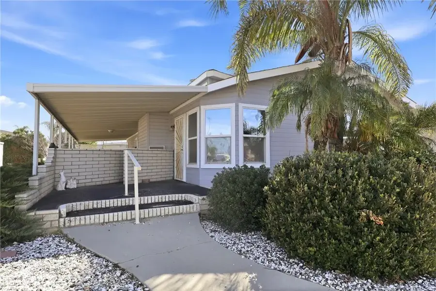 930 S. Santa Victoria, Hemet, CA 92543 - #2