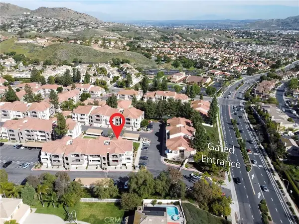 1010 La Terraza #207, Corona, CA 92879