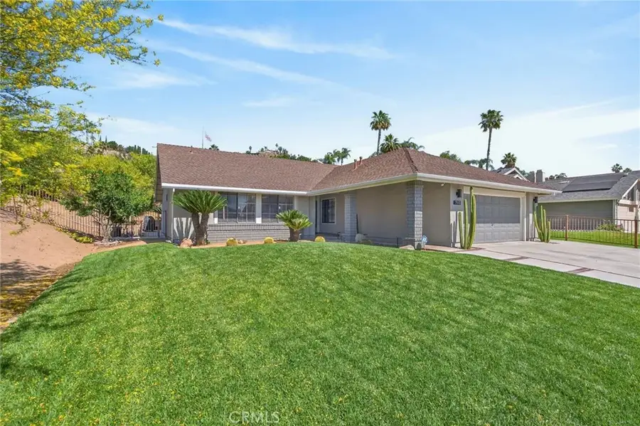 7613 Mountain Shadow, Jurupa Valley, CA 92509 - #2