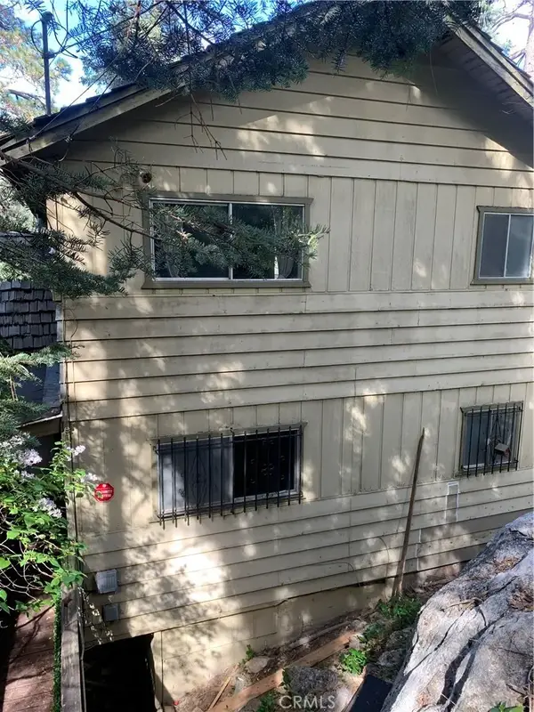 608 Arrowhead Villa Road, Lake Arrowhead, CA 92352