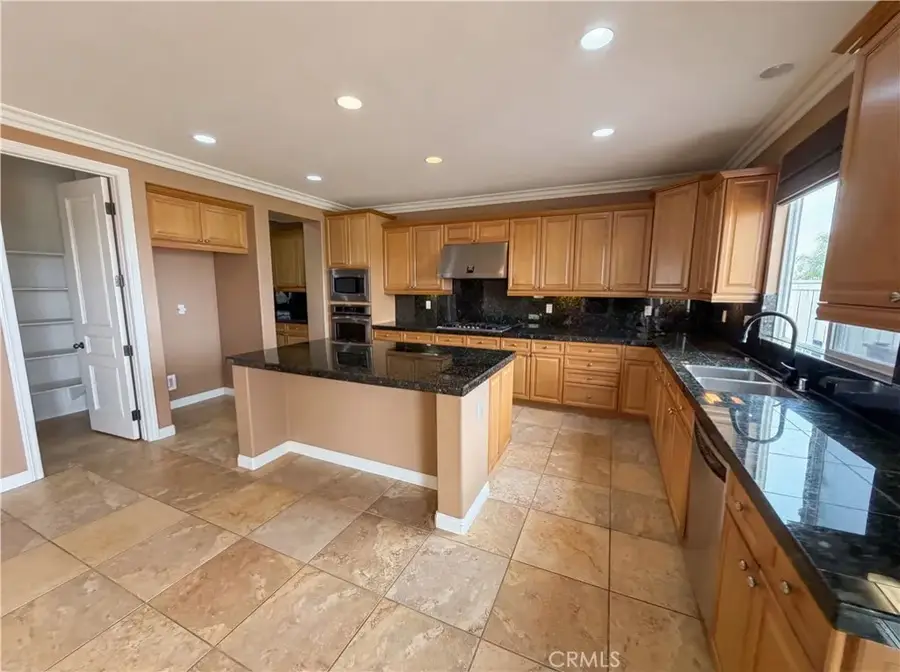23 Plaza Modena, Lake Elsinore, CA 92532 - #2