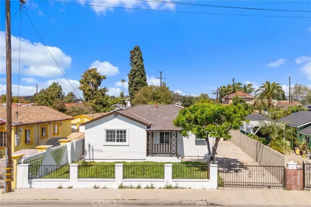 2521 W Stanford Street, Santa Ana, CA 92704 - #1