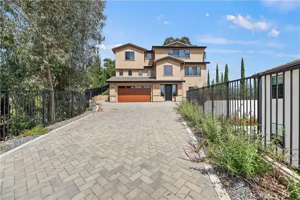 969 N Staley, Los Angeles, CA 90042