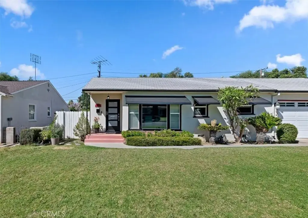 4883 El Molino Avenue, Riverside, CA 92504 - #1