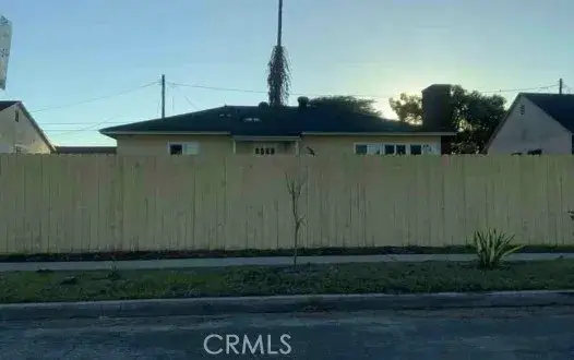 12208 Compton, Los Angeles, CA 90059