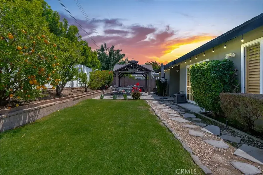 1049 El Mirador, Fullerton, CA 92835 - #2