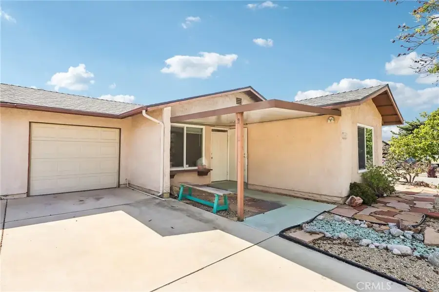 158 Beverly, Banning, CA 92220 - #3