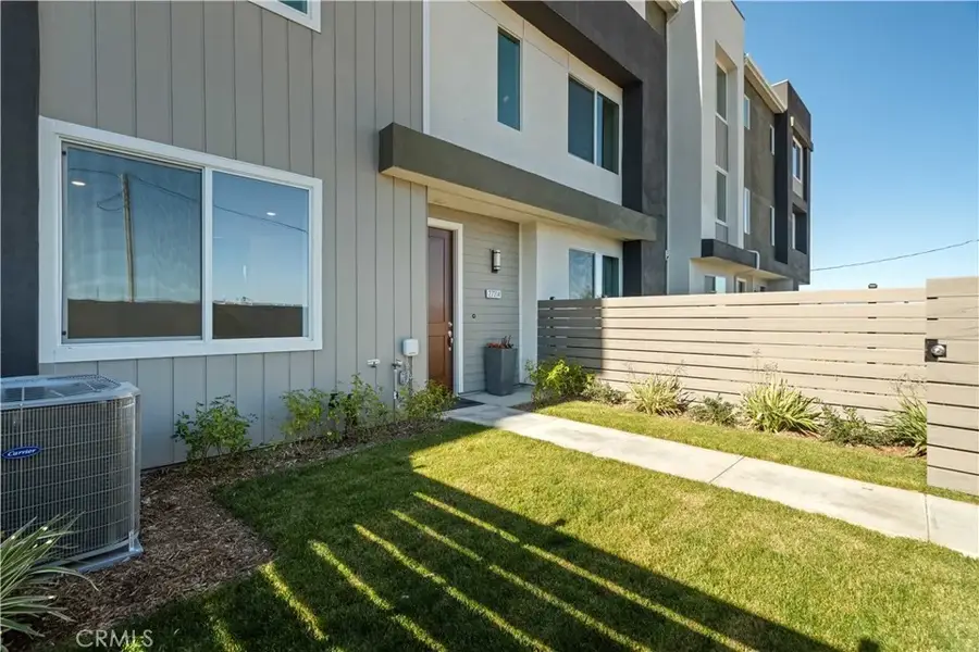 27318 Bear Creek Lane, Valencia, CA 91381 - #2