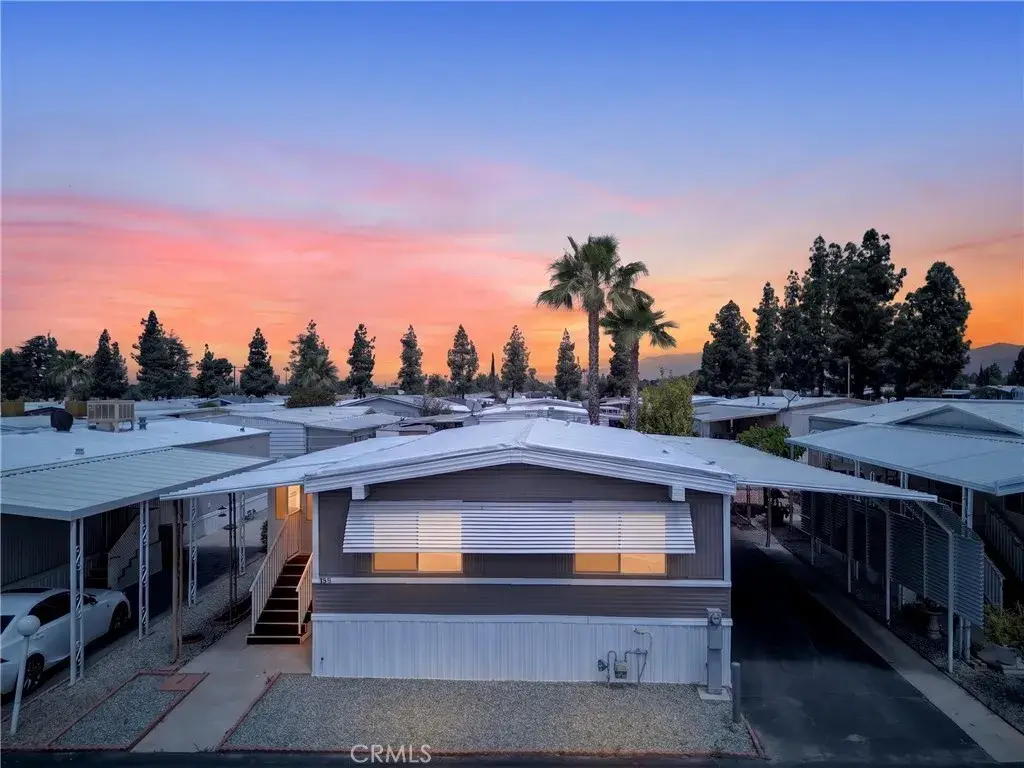725 W Thornton #139, Hemet, CA 92543 - #1