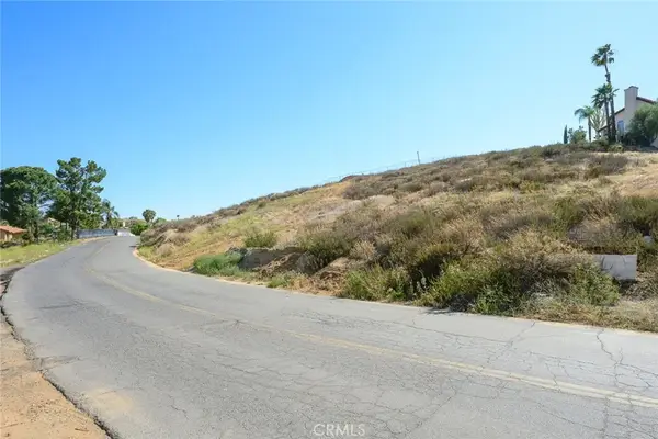 16527 Canyon Ridge, Riverside, CA 92503