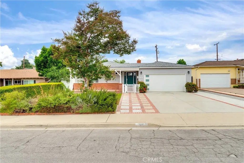 385 Sycamore, Claremont, CA 91711 - #1