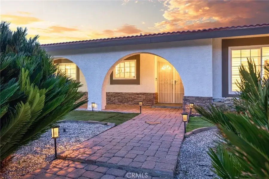 6113 Riverside, Rialto, CA 92377 - #2
