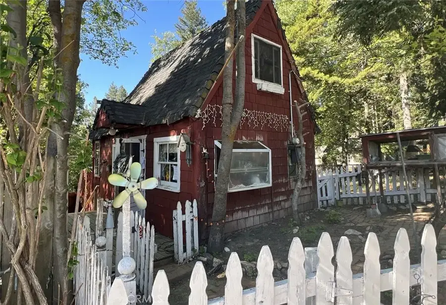 31979 Encina, Running Springs, CA 92382 - #3