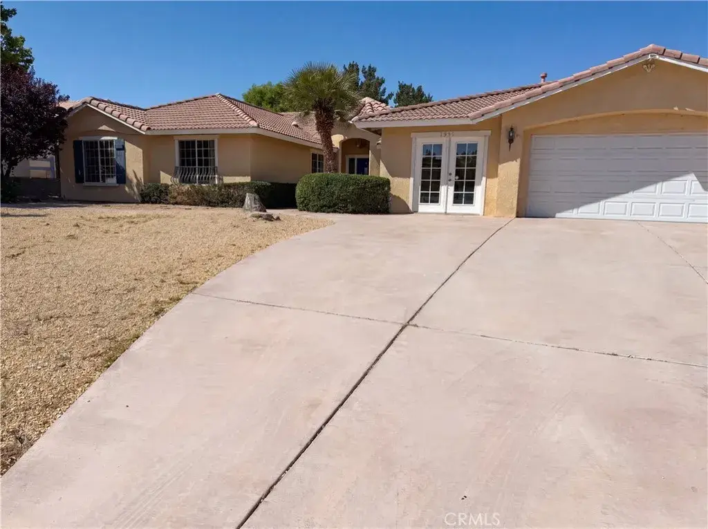 15358 Lookout, Apple Valley, CA 92307 - #1