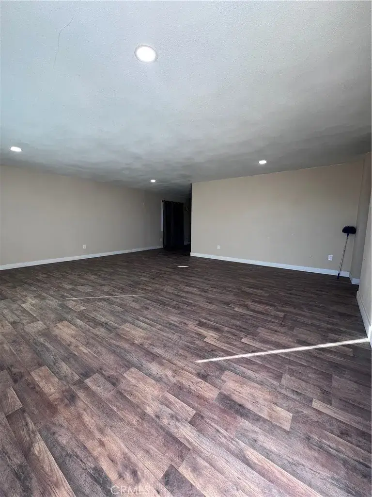 25346 Agate, Barstow, CA 92311 - #2