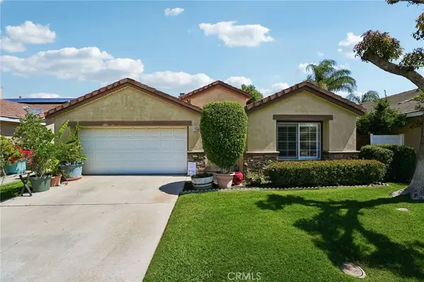 1208 Autumnwood Ln, Perris, CA 92571