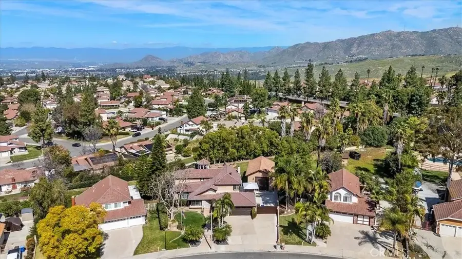 1210 Versailles, Riverside, CA 92506 - #3