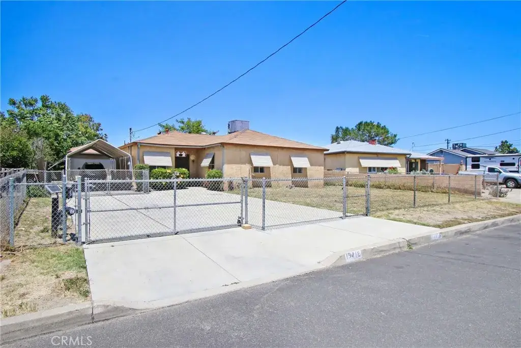 15412 Pine, Fontana, CA 92335 - #1