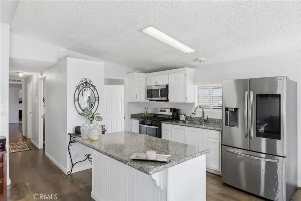 25114 Avenida Valencia, Homeland, CA 92548 - #1