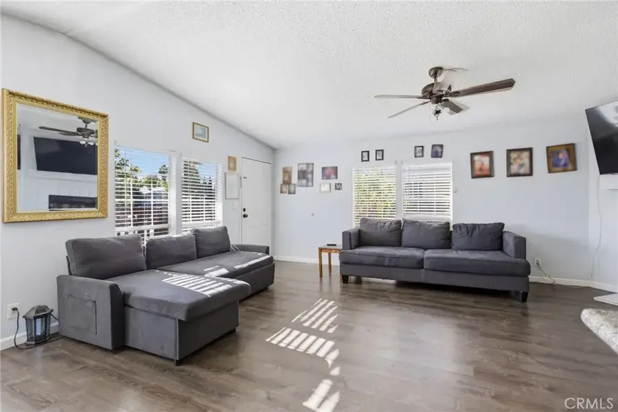 25114 Avenida Valencia, Homeland, CA 92548 - #2