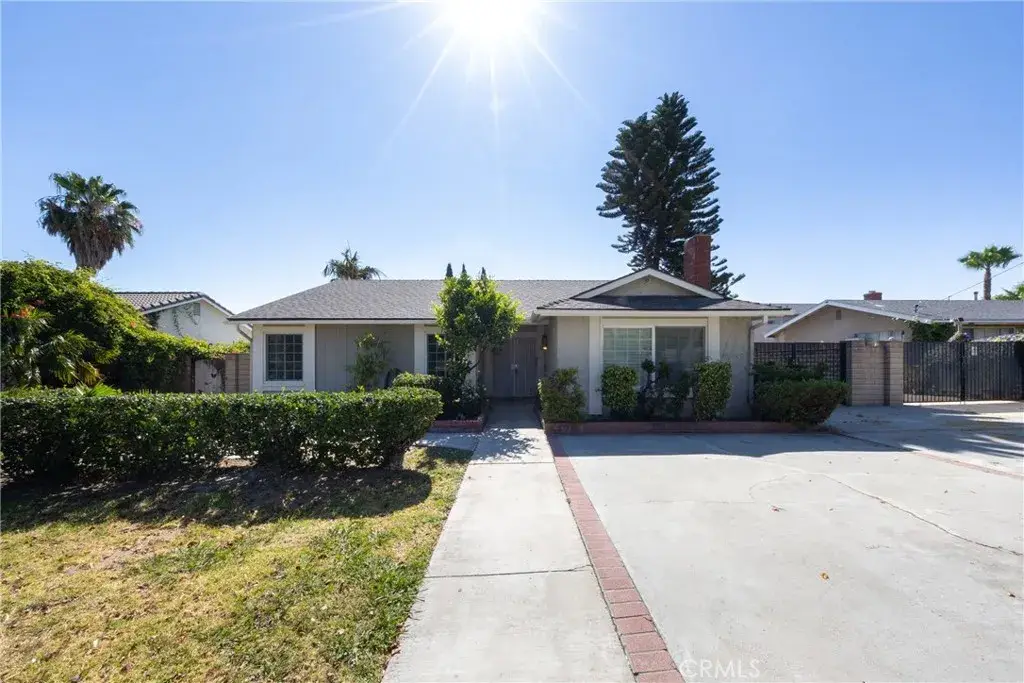 2073 S Lincoln, Corona, CA 92882 - #1