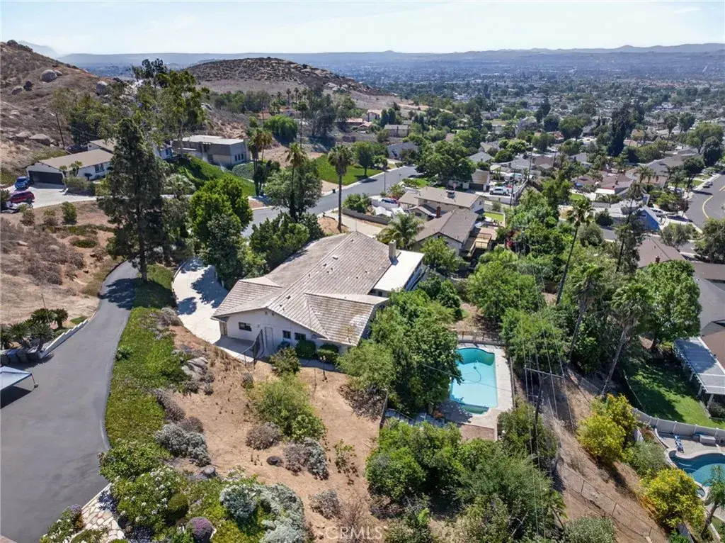 5462 Sierra Vista, Riverside, CA 92505 - #1
