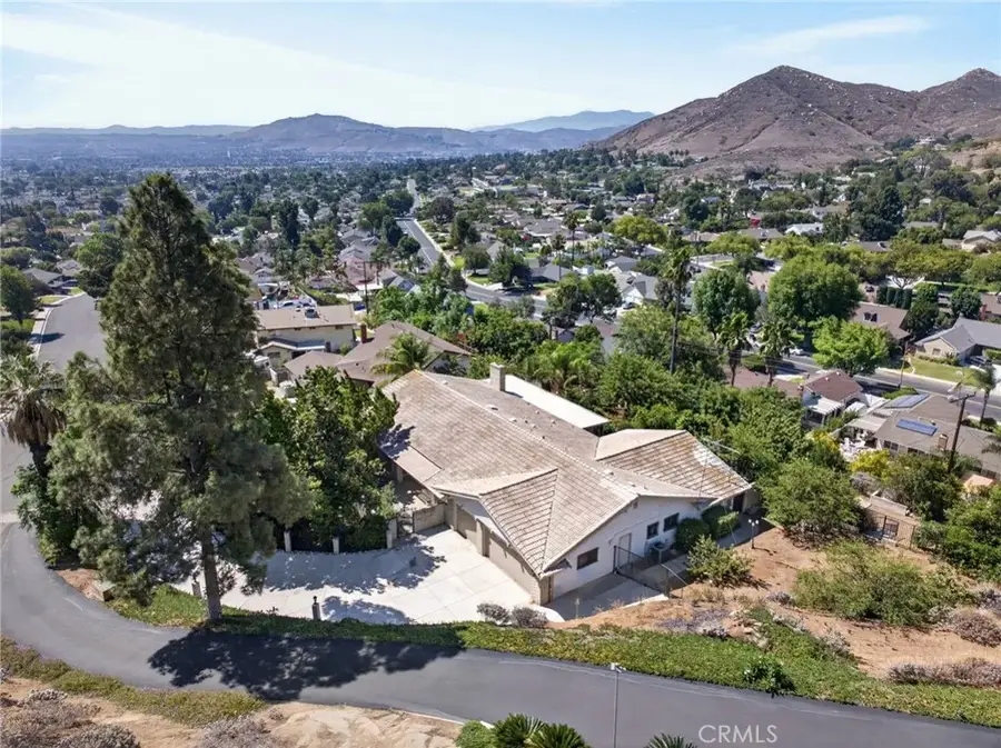 5462 Sierra Vista, Riverside, CA 92505 - #2