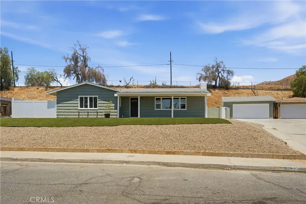 3682 Mt Vernon, Riverside, CA 92507 - #1